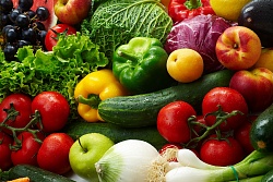 В июне в регионе проводится месячник качества и безопасности ранних овощей и фруктов