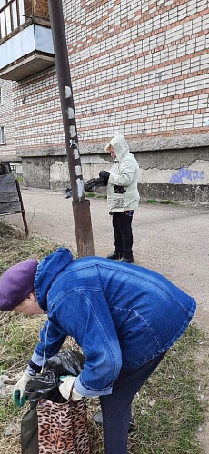 В УСТЬ-КУТЕ ЗАВЕРШАЕТСЯ МЕСЯЧНИК ПО САНИТАРНОЙ ОЧИСТКЕ