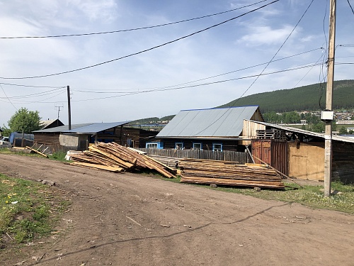 В УСТЬ-КУТЕ ПРОХОДЯТ РЕЙДЫ ПО СОБЛЮДЕНИЮ ПРАВИЛ БЛАГОУСТРОЙСТВА И ЗАСТРОЙКИ