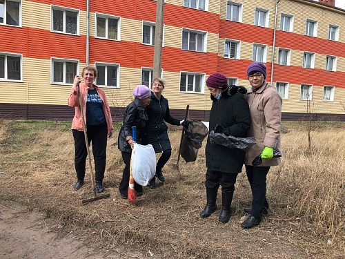 В УСТЬ-КУТЕ ЗАВЕРШАЕТСЯ МЕСЯЧНИК ПО САНИТАРНОЙ ОЧИСТКЕ